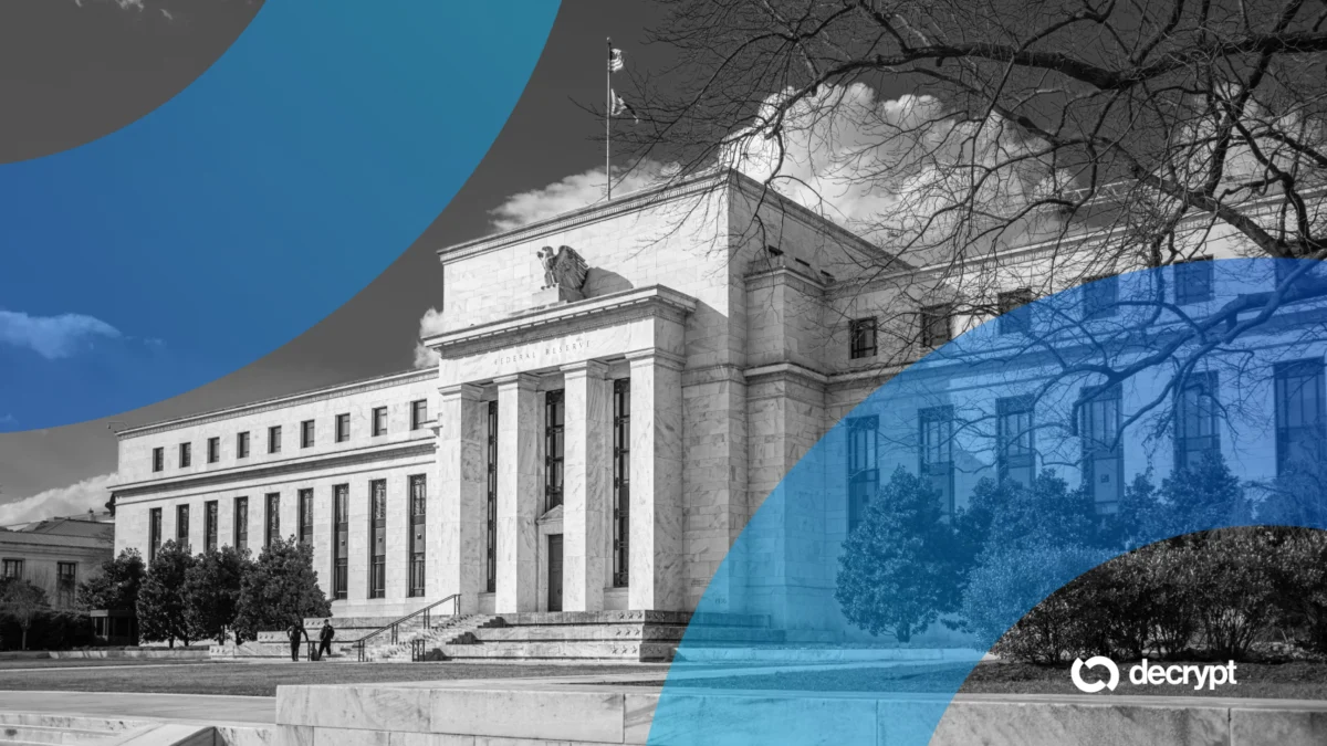 Federal Reserve Maintains Interest Rates Amid Geopolitical Turmoil and Internal Policy Dissent
